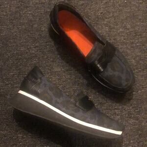 Donald J Pliner Animal Print Navy White Black Slip On Loafers Women's 8 1/2